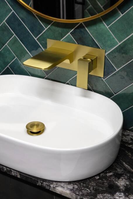 1Lsr - High-End Luxury 2 Bed Designer Apartment London Eksteriør billede